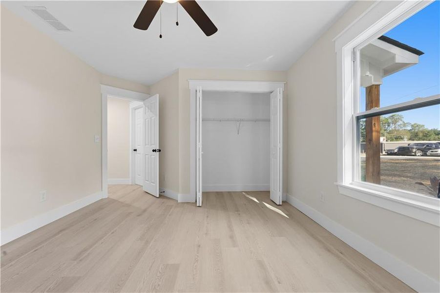 Spacious, unfurnished interior of a new home in , Austell (Image 9).