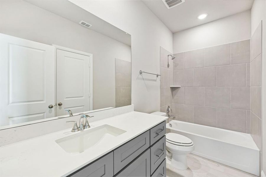 Furnished interior view inside a new home in Venetian, Weston (Image 13).