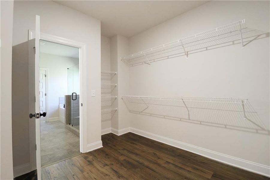 Spacious, unfurnished interior of a new home in Red Oak Ridge, Loganville (Image 10).