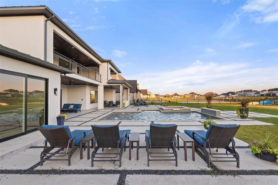 Community amenities in , Pelican Bay (Image 27). Community amenities in , Pelican Bay (Image 27).