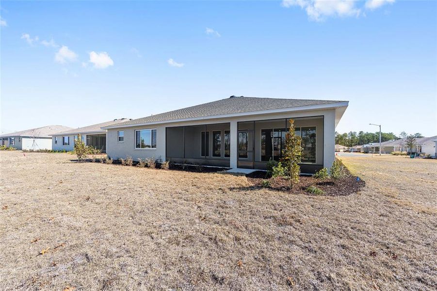 Exterior details and patio area of a home in , Ocala (Image 4).