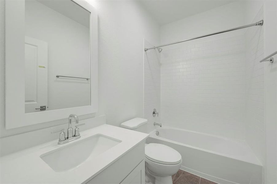 Furnished interior view inside a new home in Timberbrook, Justin (Image 25).