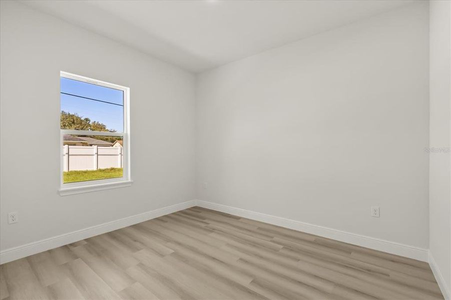 Spacious, unfurnished interior of a new home in , Ocala (Image 30).