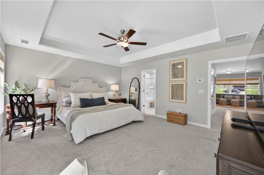 Furnished interior view inside a new home in , Jefferson (Image 37).
