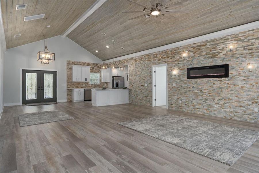 Spacious, unfurnished interior of a new home in , Webster (Image 25).