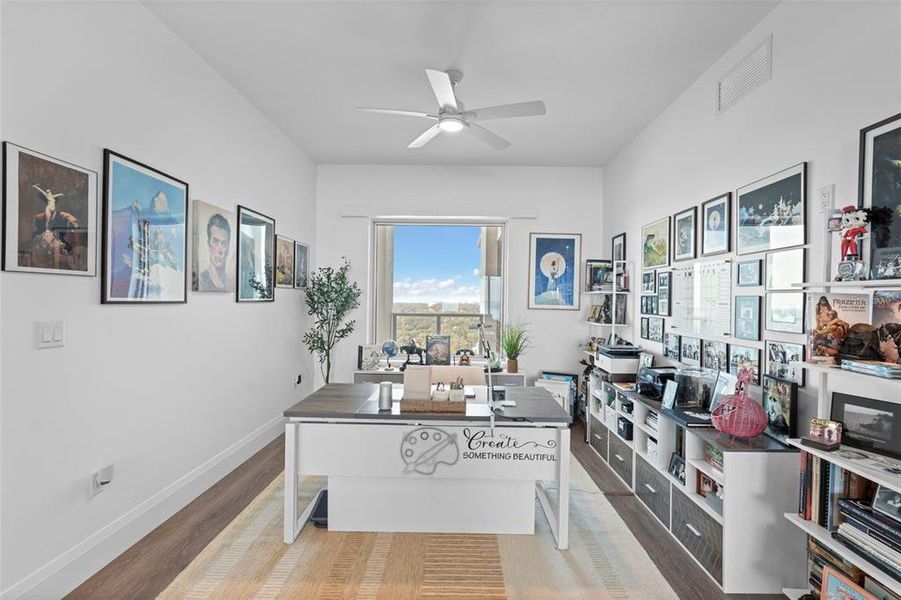 Furnished interior view inside a new home in Altura Bayshore, Tampa (Image 46). Furnished interior view inside a new home in Altura Bayshore, Tampa (Image 46).