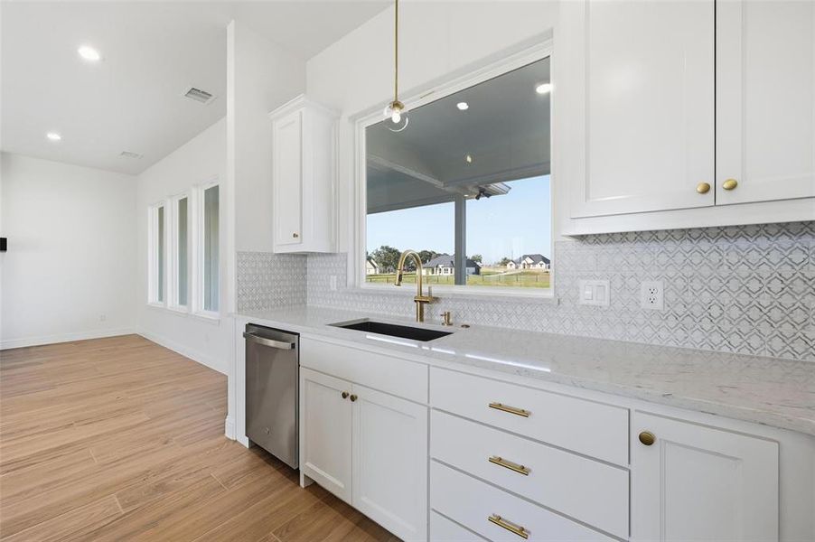 Furnished interior view inside a new home in , Boyd (Image 9).