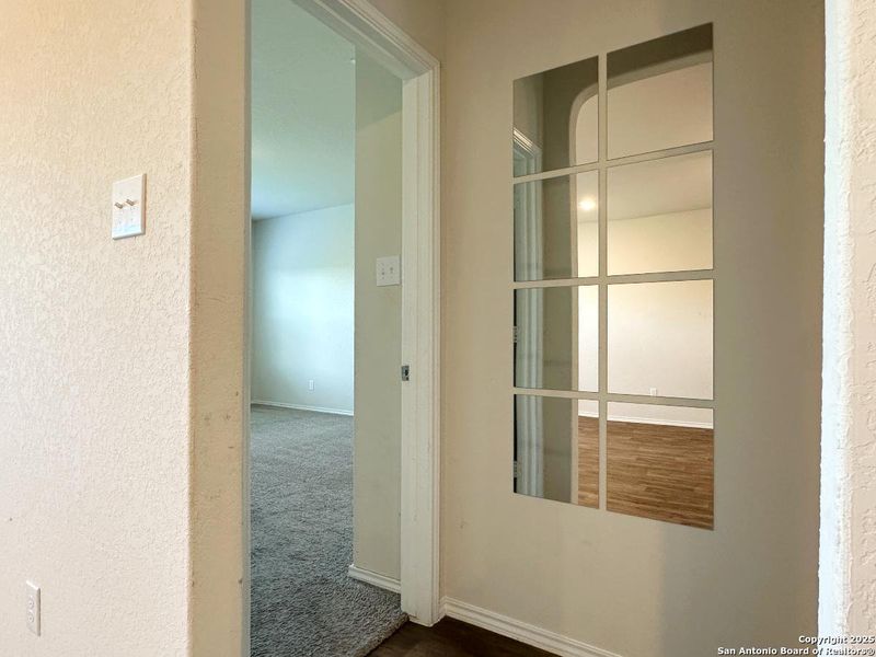 Spacious, unfurnished interior of a new home in Stoney Creek, San Antonio (Image 20). Spacious, unfurnished interior of a new home in Stoney Creek, San Antonio (Image 20).