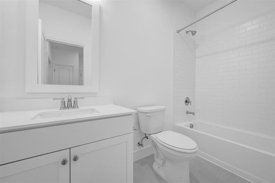 Furnished interior view inside a new home in Timberbrook, Justin (Image 12).