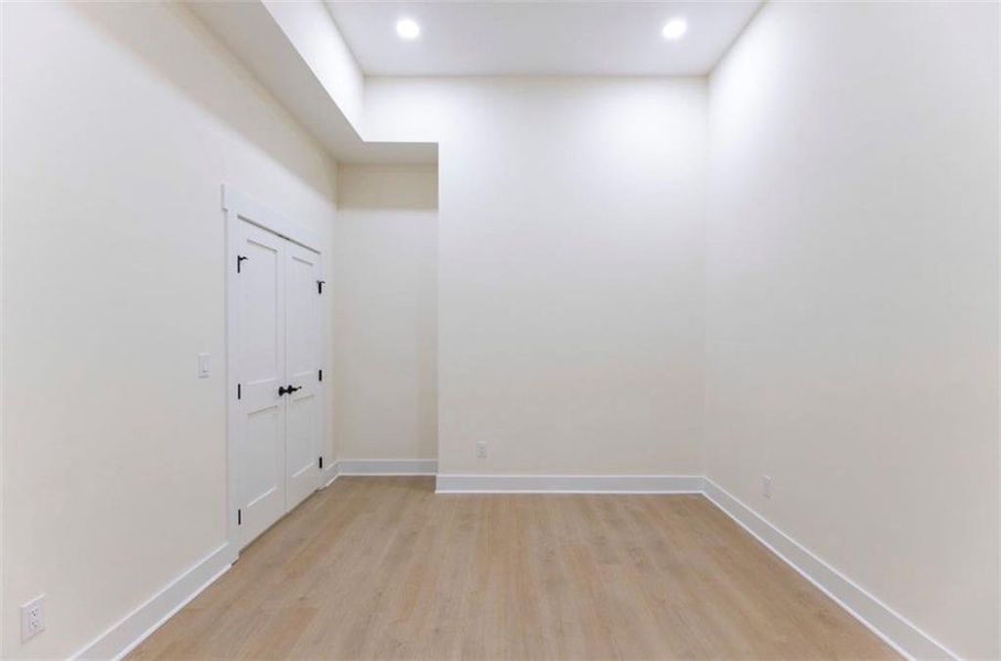Spacious, unfurnished interior of a new home in , Peachtree Corners (Image 38).