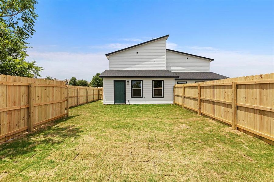 Exterior details and patio area of a home in , Robinson (Image 27).