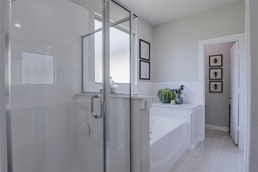 Furnished interior view inside a new home in Dove Hollow, Waxahachie (Image 3).