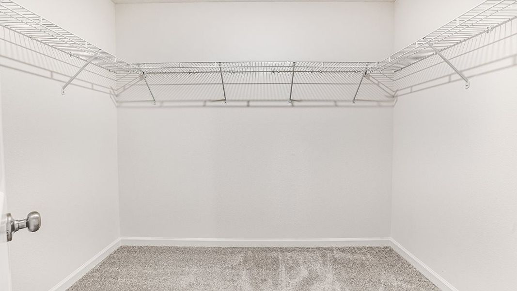 Oxford Owner's Suite Walk-in Closet