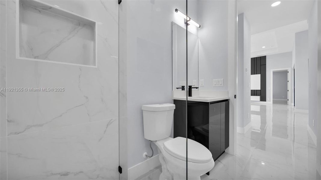 Furnished interior view inside a new home in , Cape Coral (Image 16).