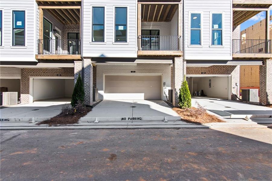 Image 41 of a home in Waterside Townhomes. Image 41 of a home in Waterside Townhomes.