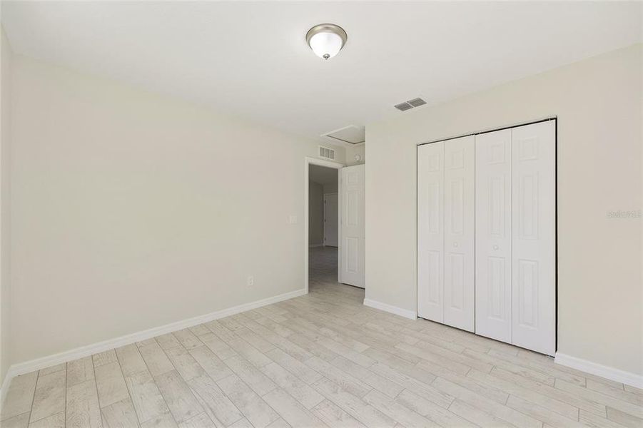 Spacious, unfurnished interior of a new home in , Ocala (Image 28).