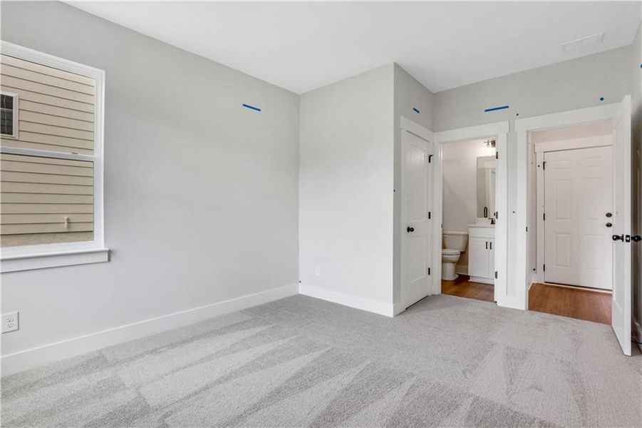 Spacious, unfurnished interior of a new home in Twin Lakes, Hoschton (Image 31).