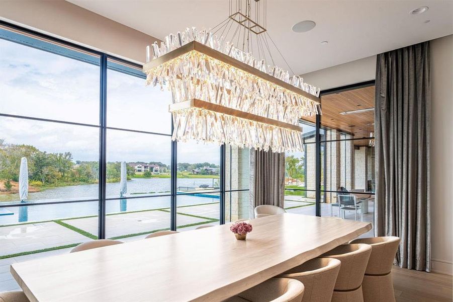 Community amenities in , Westlake (Image 13).