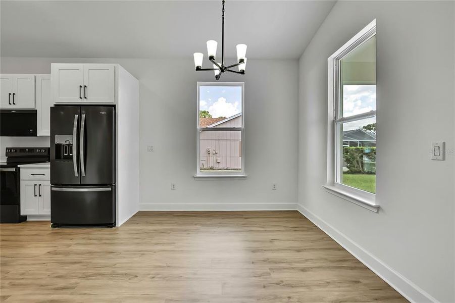 Spacious, unfurnished interior of a new home in , Spring Hill (Image 46).