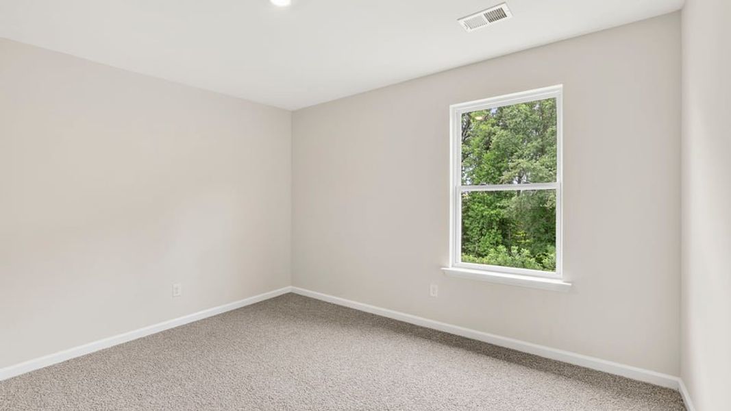 Spacious, unfurnished interior of a new home in Durbin Meadows, Fountain Inn (Image 31).