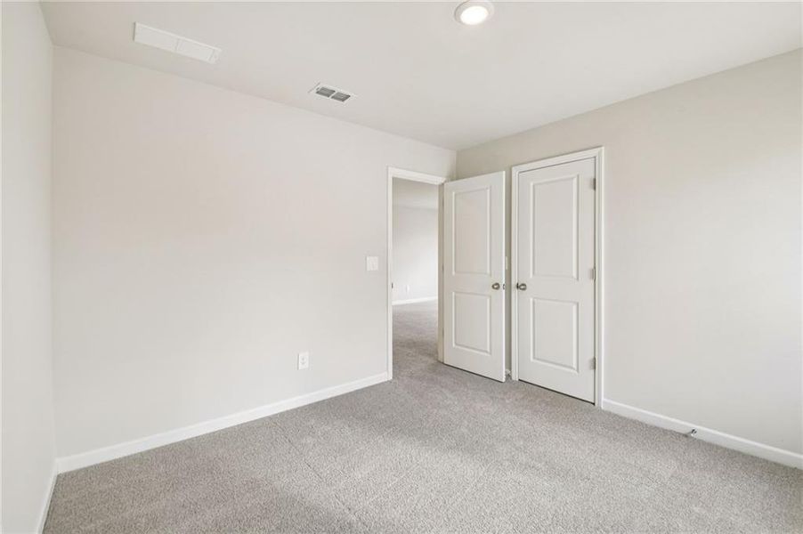 Spacious, unfurnished interior of a new home in Creekside at Oxford Park, Fairburn (Image 50). Spacious, unfurnished interior of a new home in Creekside at Oxford Park, Fairburn (Image 50).