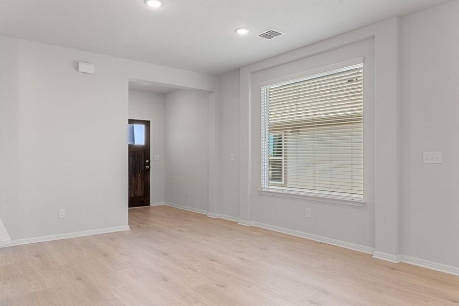 011_lb100032_733 011_lb100032_733