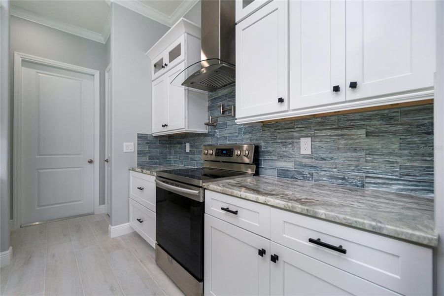 Furnished interior view inside a new home in , Port Charlotte (Image 19).