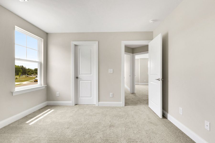 Spacious, unfurnished interior of a new home in Rutherford, Columbia (Image 40). Spacious, unfurnished interior of a new home in Rutherford, Columbia (Image 40).