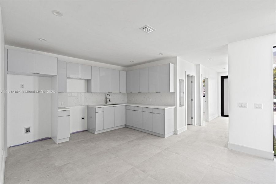 Spacious, unfurnished interior of a new home in , Miami (Image 8). Spacious, unfurnished interior of a new home in , Miami (Image 8).