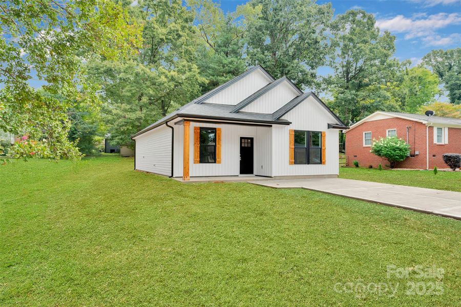 Image 21 of a home in .