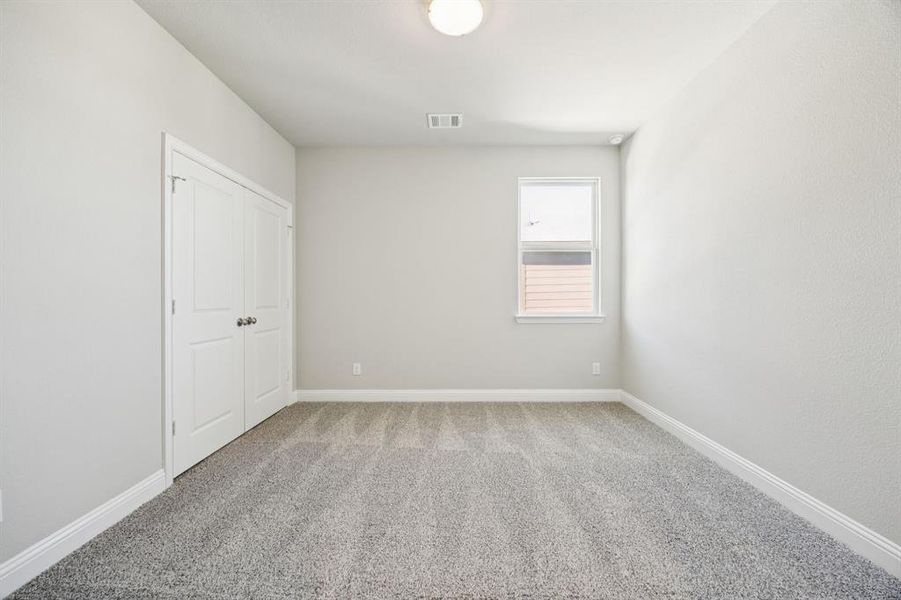 Spacious, unfurnished interior of a new home in Venetian, Weston (Image 18).