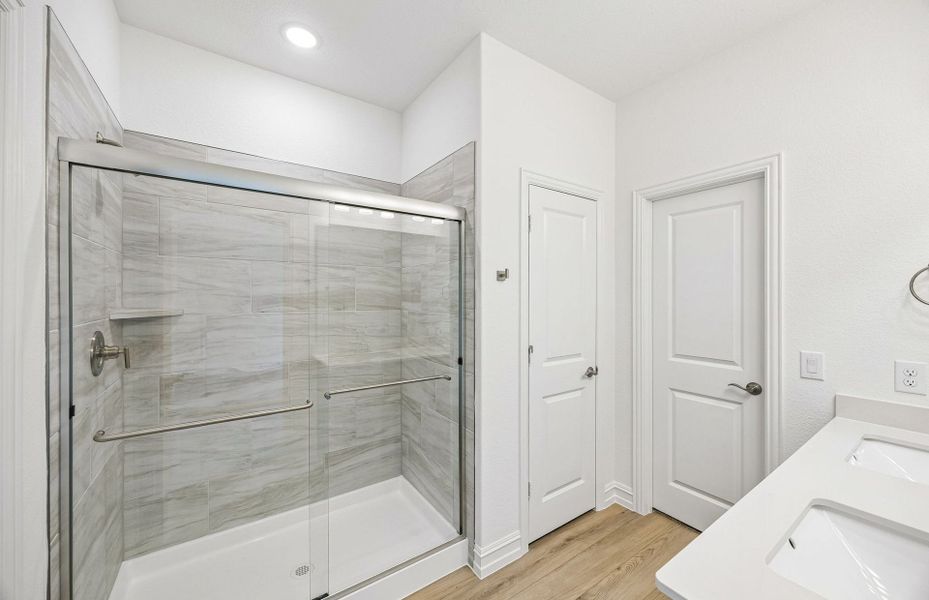 Furnished interior view inside a new home in Creekview Meadows, Pilot Point (Image 4).
