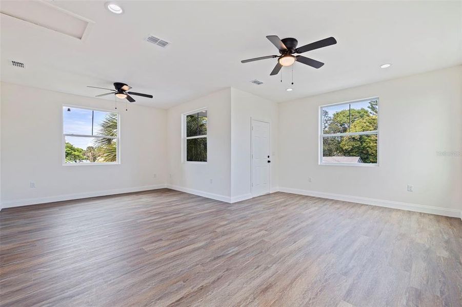 Spacious, unfurnished interior of a new home in , St. Petersburg (Image 18). Spacious, unfurnished interior of a new home in , St. Petersburg (Image 18).