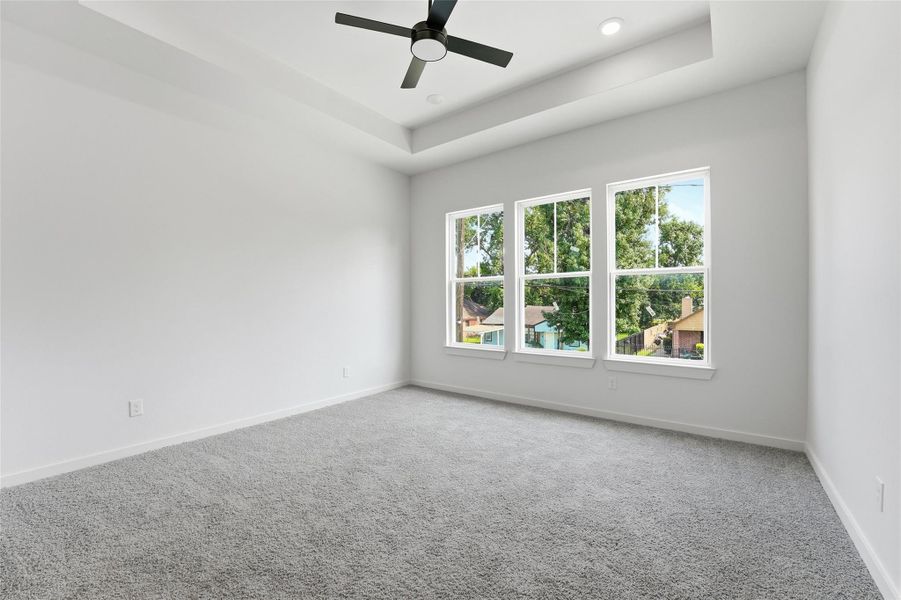 Spacious, unfurnished interior of a new home in , Houston (Image 18).