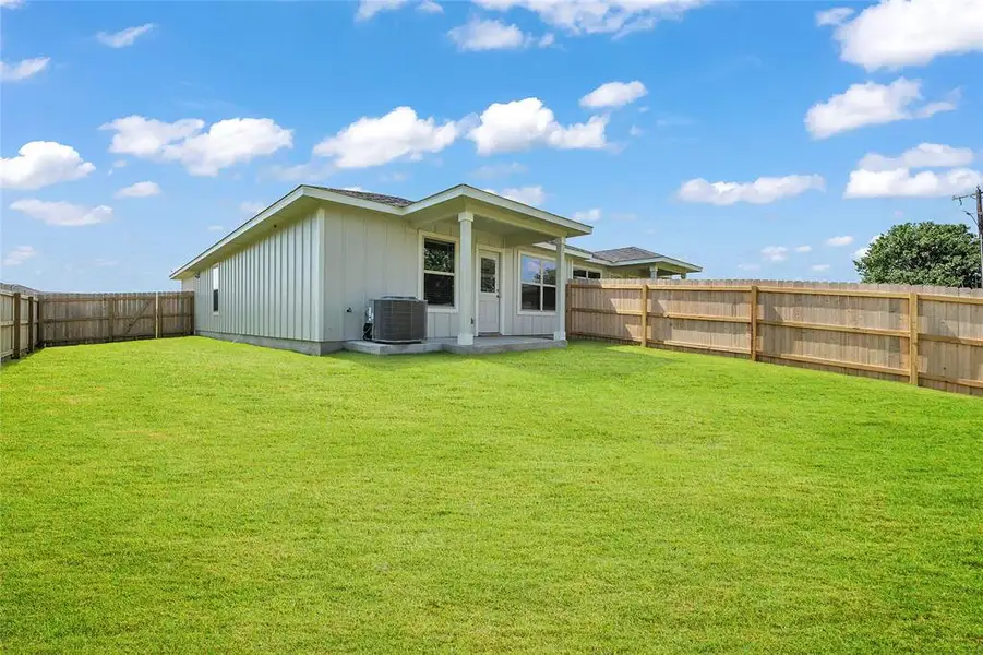 Please Note: These exterior photos are not of the actual home but are of a completed one with a similar floor plan. Finishes, features, and layouts may vary. Please Note: These exterior photos are not of the actual home but are of a completed one with a similar floor plan. Finishes, features, and layouts may vary.