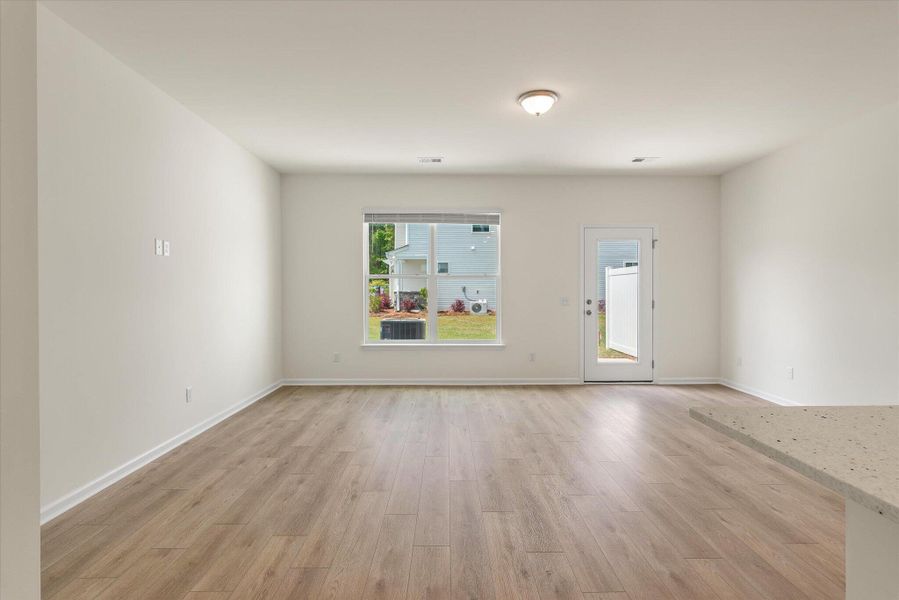 Spacious, unfurnished interior of a new home in The Landings at Montague, Goose Creek (Image 25).