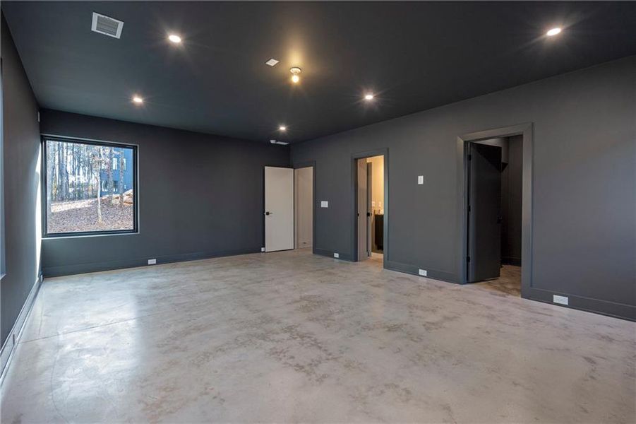 Spacious, unfurnished interior of a new home in Aster, Roswell (Image 41). Spacious, unfurnished interior of a new home in Aster, Roswell (Image 41).