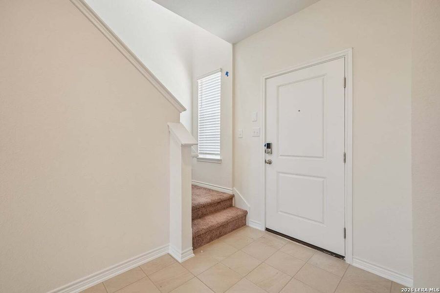 Spacious, unfurnished interior of a new home in Legend Heights - Heritage Collection, New Braunfels (Image 27). Spacious, unfurnished interior of a new home in Legend Heights - Heritage Collection, New Braunfels (Image 27).