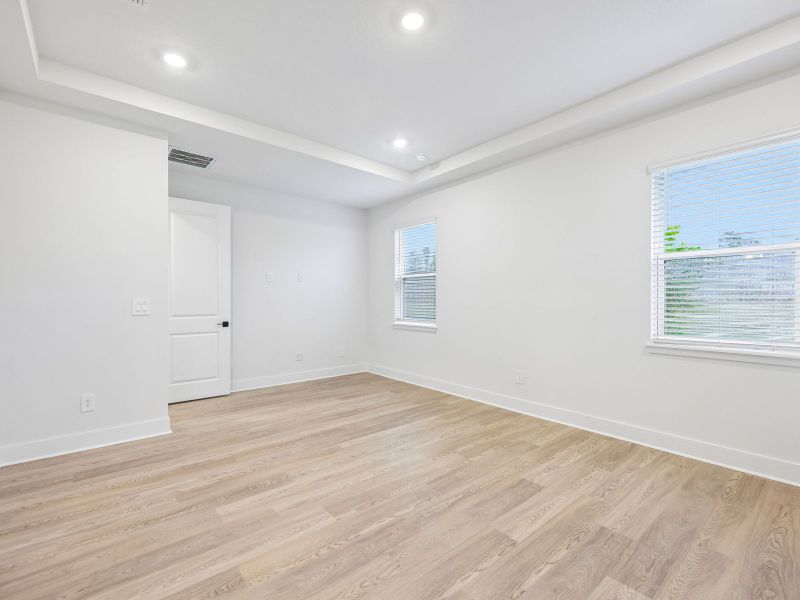 Spacious, unfurnished interior of a new home in Ridgehaven - Reserve Series, Ormond Beach (Image 15).