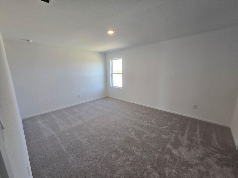 *Not actual home, pictures representative of same floor plan*