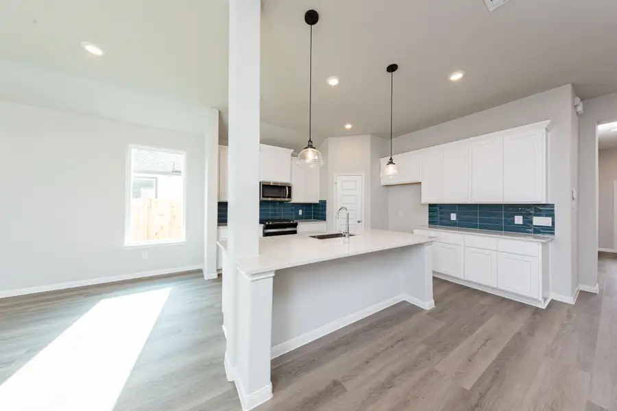 Photos are a representation of the floor plan. Options and interior selections will vary. Photos are a representation of the floor plan. Options and interior selections will vary.