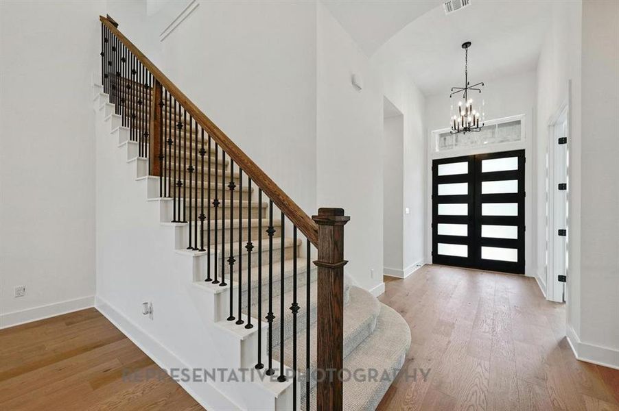 Spacious, unfurnished interior of a new home in Quail Hollow: 62ft. lots, Rockwall (Image 18).