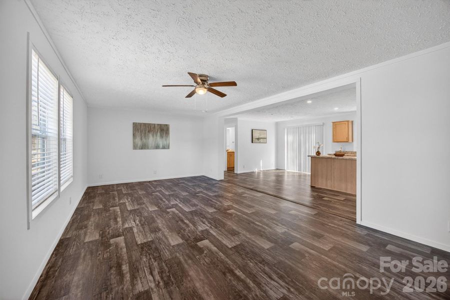 Spacious, unfurnished interior of a new home in , Salisbury (Image 18).