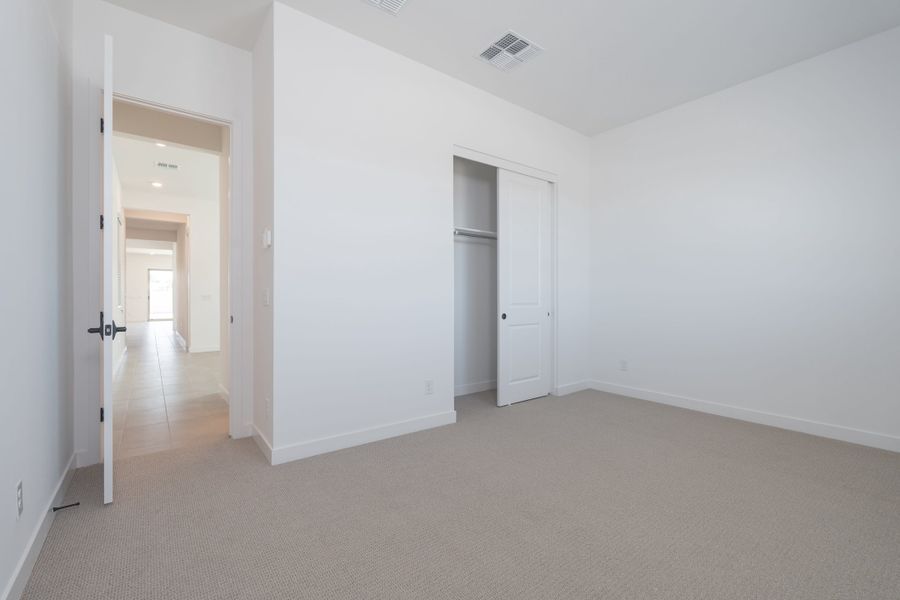 Spacious, unfurnished interior of a new home in Terraza, San Tan Valley (Image 15). Spacious, unfurnished interior of a new home in Terraza, San Tan Valley (Image 15).