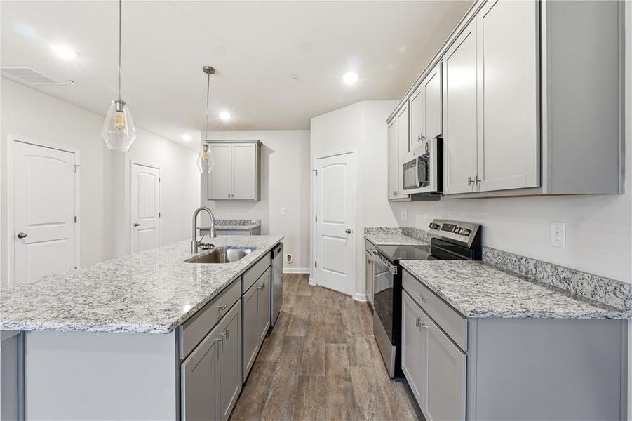 Furnished interior view inside a new home in Carolina, Palmetto (Image 11).