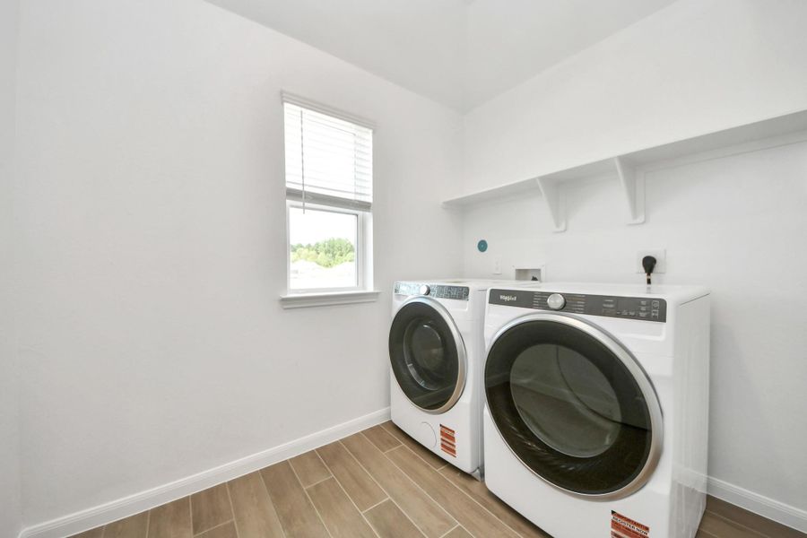 Close-up of interior finishes inside a home in Montgomery Ridge: Landmark Collection, Montgomery (Image 18).