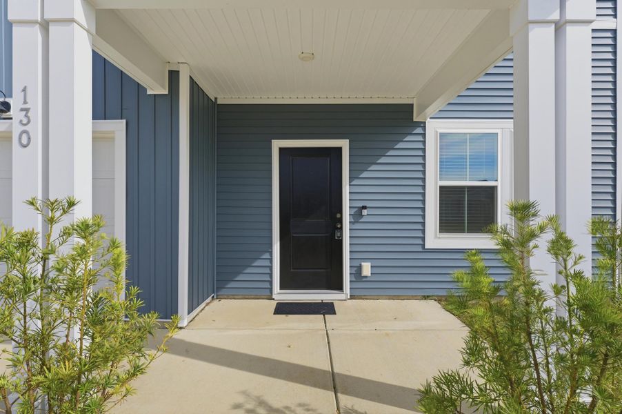 Exterior details and patio area of a home in Bradford Pointe, Summerville (Image 3).