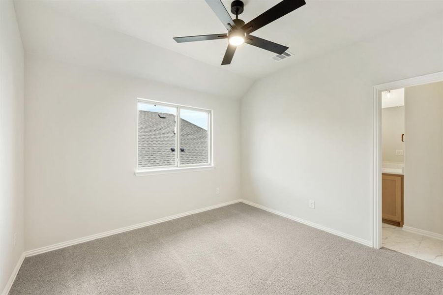 Spacious, unfurnished interior of a new home in Anderson Crossing, Trenton (Image 37).