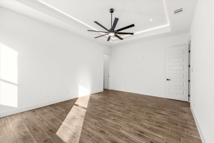 Spacious, unfurnished interior of a new home in , Fort Worth (Image 30).