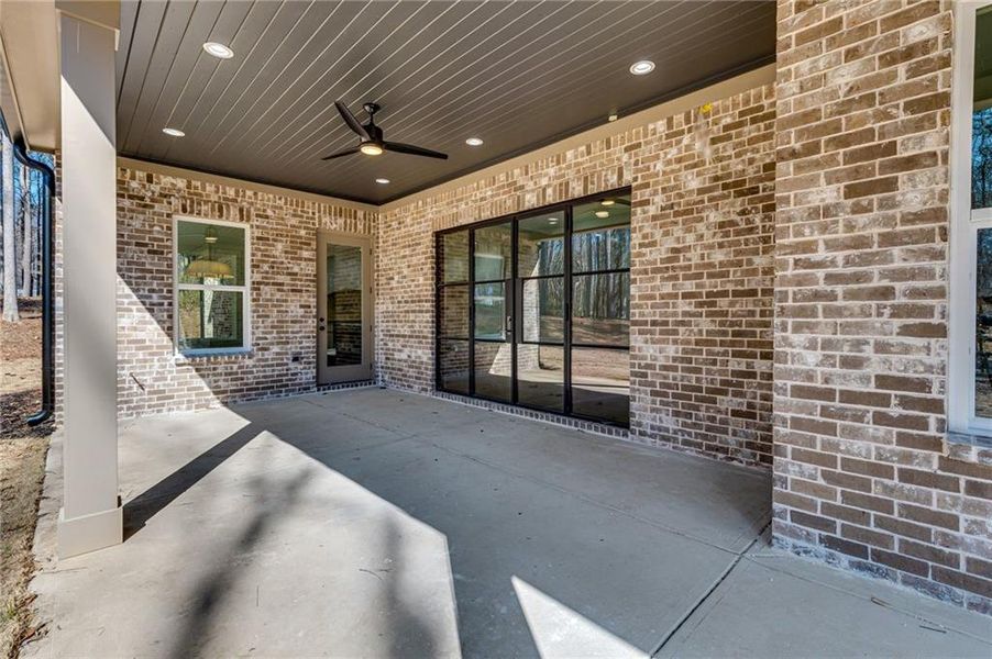 Exterior details and patio area of a home in , Lawrenceville (Image 3).
